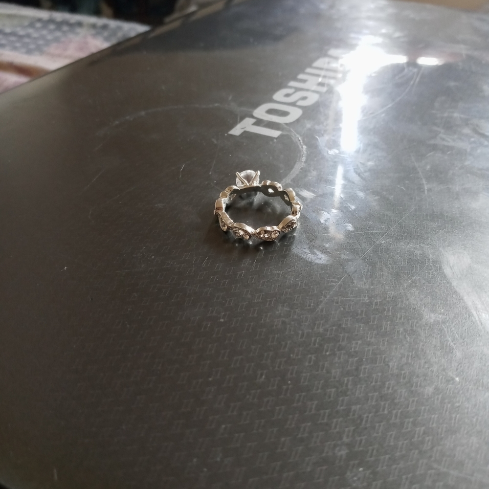 Ring - Picture 4 of 4